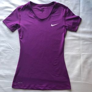 Nike pro T-shirt